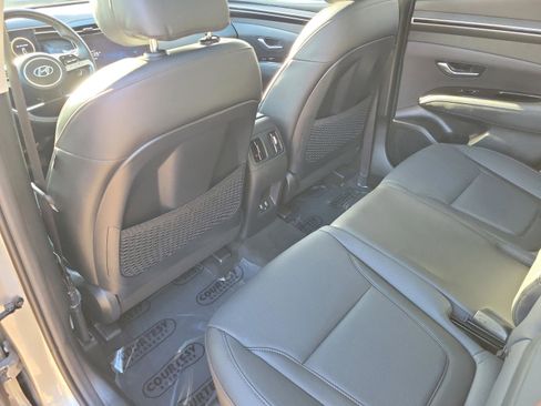 Certified 2024 Hyundai Tucson Limited image 9