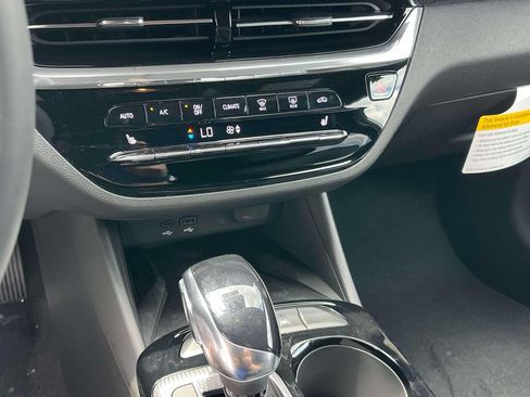 New 2026 Buick Envista Avenir FWD image 27