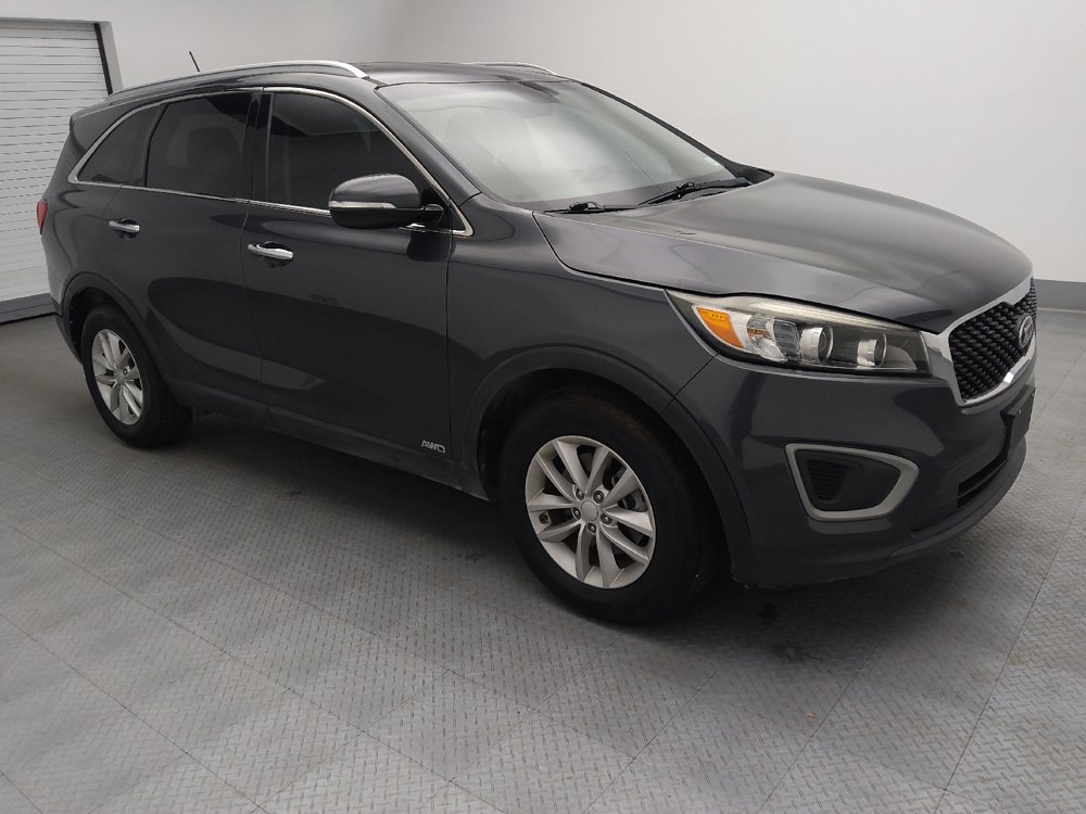Used 2017 Kia Sorento AWD image 11