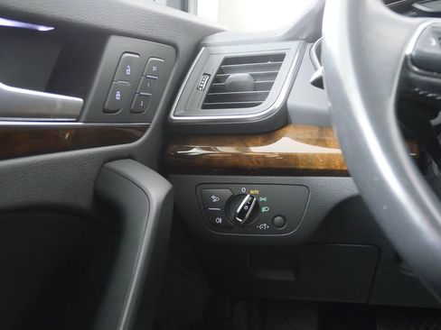 Used 2018 Audi Q5 2.0T Premium Plus image 21