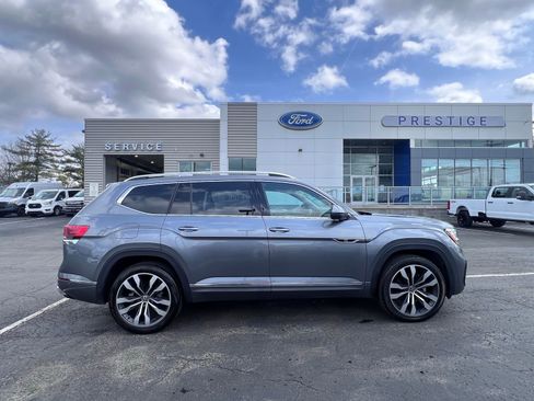 Used 2023 Volkswagen Atlas SEL Premium image 7