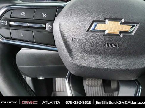 Used 2025 Chevrolet Equinox LT w/ Convenience Package II FWD image 9
