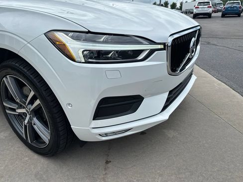 Used 2018 Volvo XC60 T6 Momentum w/ Advanced Package AWD/4WD image 12