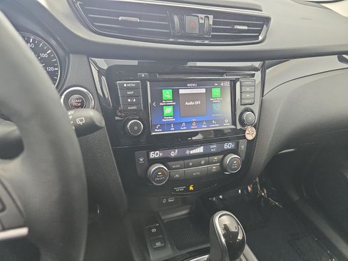 Certified 2022 Nissan Rogue Sport SL w/ Premium Package AWD/4WD image 19