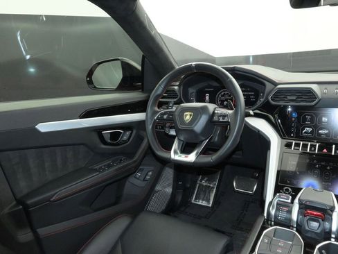 Used 2020 Lamborghini Urus AWD/4WD image 45