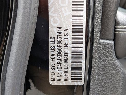 Certified 2023 Jeep Grand Cherokee L Limited image 32