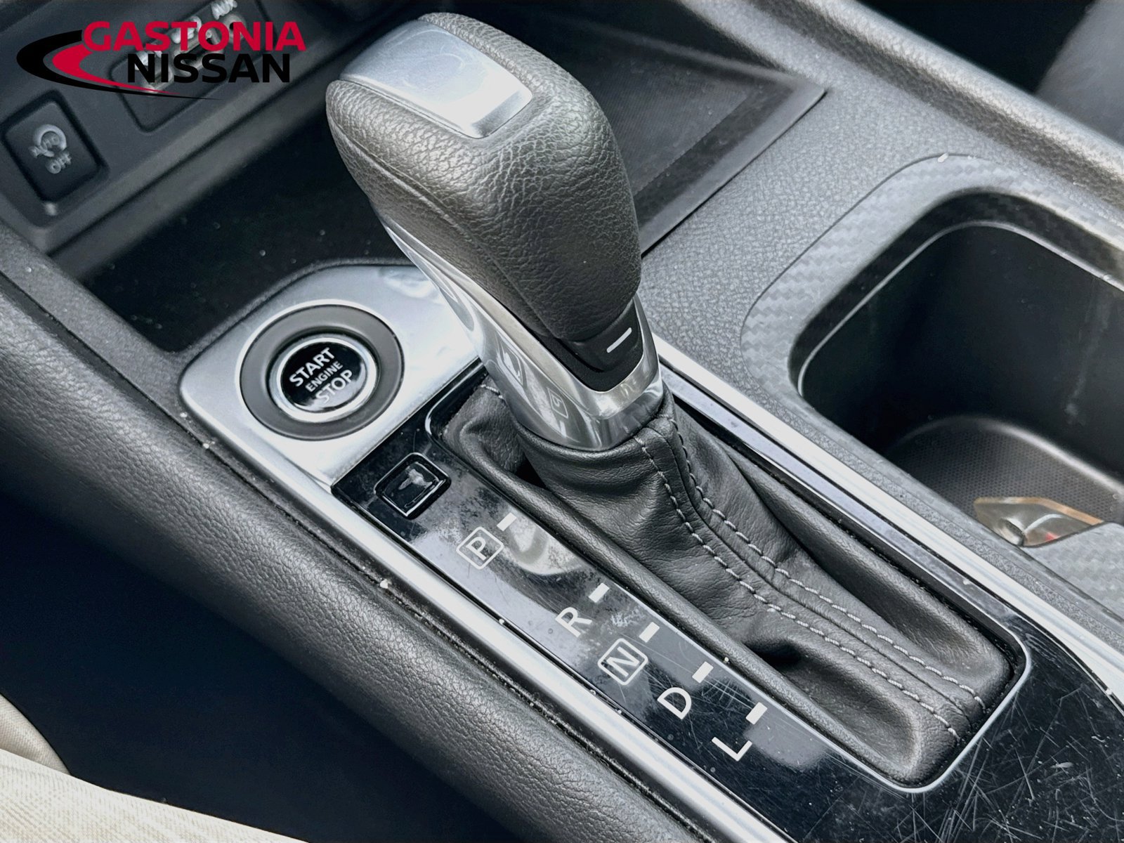 Used 2024 Nissan Sentra SV FWD image 21