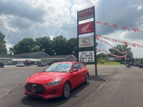 Used 2019 Hyundai Veloster 2.0 image 1