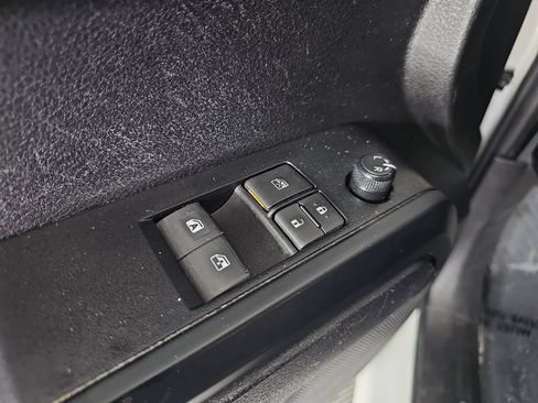 Used 2023 Toyota Tacoma SR RWD image 23