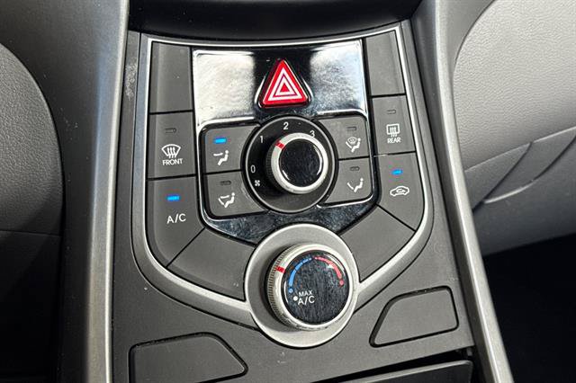 Used 2016 Hyundai Elantra SE w/ Option Group 02 FWD image 20