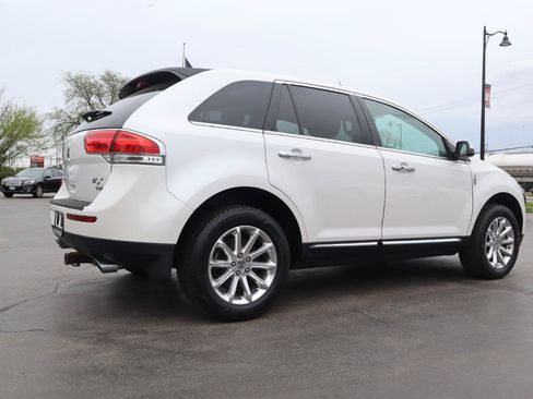 Used 2014 Lincoln MKX AWD w/ Equipment Group 102A image 5