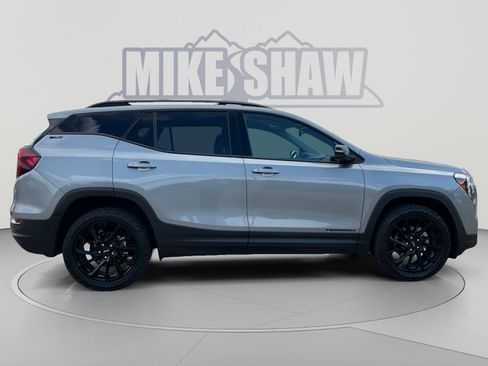 Used 2023 GMC Terrain SLT w/ Elevation Edition AWD/4WD image 6