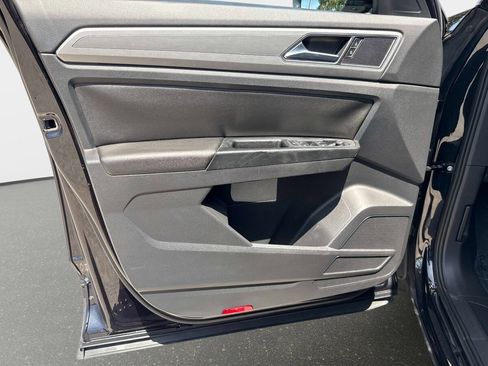 Used 2018 Volkswagen Atlas SE FWD image 17