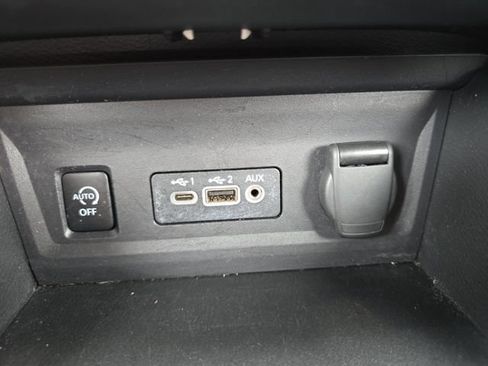 Used 2024 Nissan Sentra SV w/ All-Weather Package FWD image 6