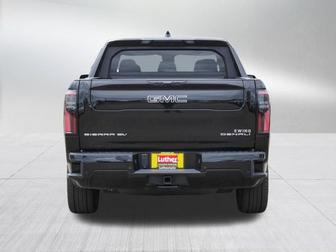 Used 2025 GMC Sierra EV Denali AWD/4WD image 6