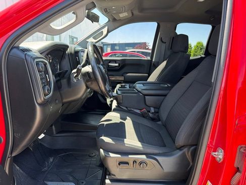 Used 2021 Chevrolet Silverado 1500 LT AWD/4WD image 2