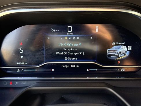 Used 2024 Chevrolet Suburban LT image 10