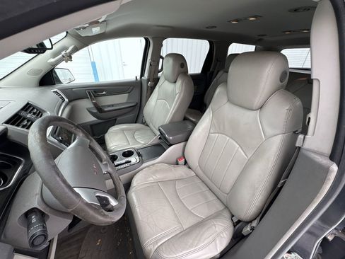 Used 2013 GMC Acadia SLT image 17
