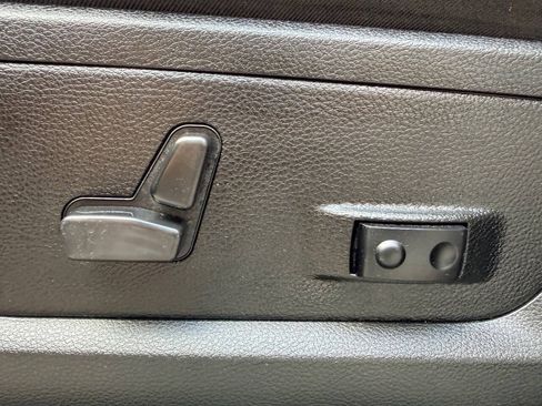 Used 2025 RAM 2500 Laramie AWD/4WD image 24