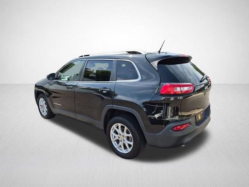 Used 2015 Jeep Cherokee Latitude FWD image 8