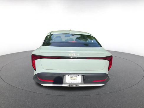 Used 2025 Kia K4 FWD image 12