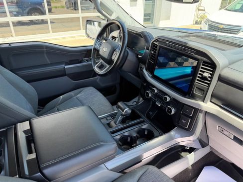 Used 2022 Ford F150 Lightning XLT AWD/4WD image 17