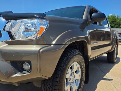Used 2013 Toyota Tacoma 4x4 Double Cab w/ SR5 Pkg image 26