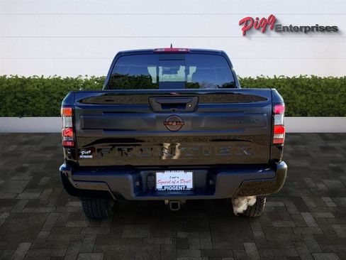 Used 2026 Nissan Frontier PRO-4X w/ Pro-4x Convenience Package image 9