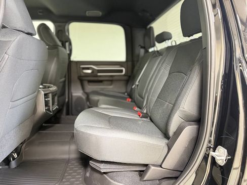 New 2026 RAM 3500 Big Horn AWD/4WD image 19