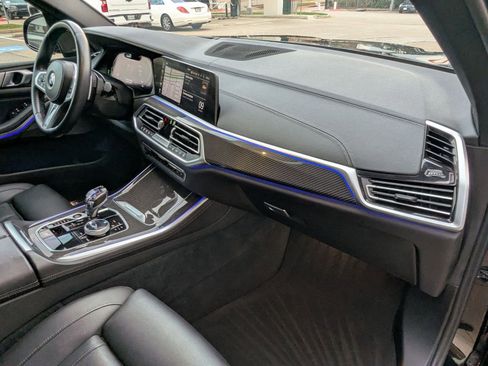 Used 2022 BMW X5 M50i w/ Executive Package image 24