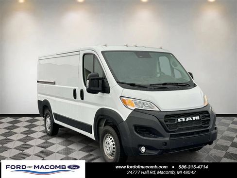 Used 2025 RAM ProMaster 2500 w/ Convenience Group FWD image 1