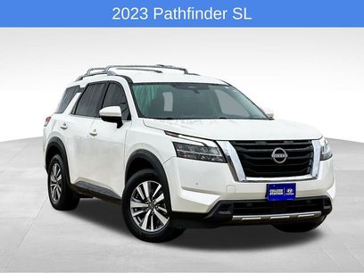 Used 2023 Nissan Pathfinder SL
