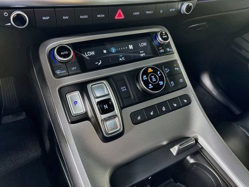 Used 2024 Hyundai Palisade Calligraphy AWD/4WD image 18