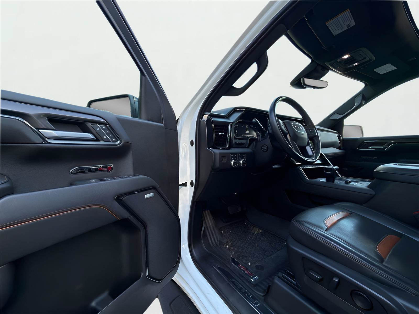 Certified 2022 GMC Sierra 1500 AT4 w/ AT4 Premium Package AWD/4WD image 16