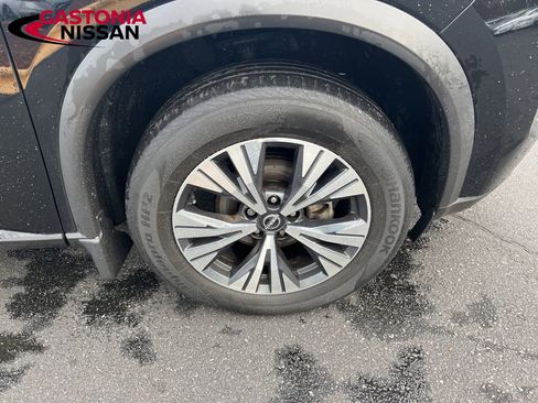 Used 2023 Nissan Rogue SV image 23