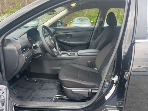 Used 2025 Nissan Sentra S FWD image 22