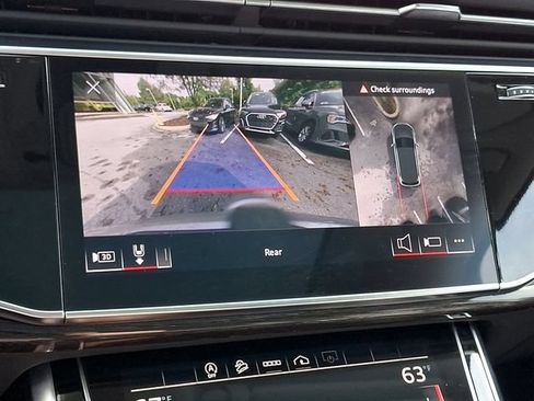 Used 2023 Audi Q7 3.0T Premium AWD/4WD image 19