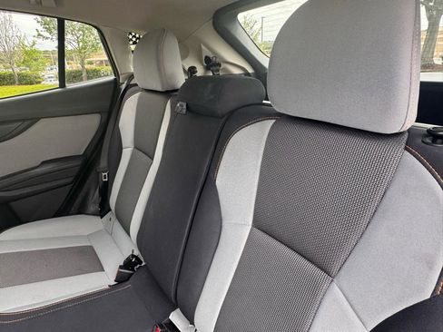 Used 2019 Subaru Crosstrek 2.0i Premium image 15