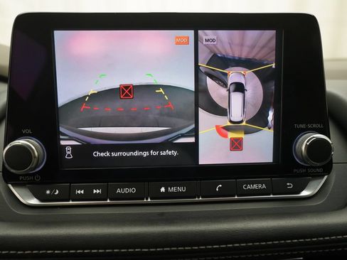 Used 2021 Nissan Rogue SV AWD/4WD image 19