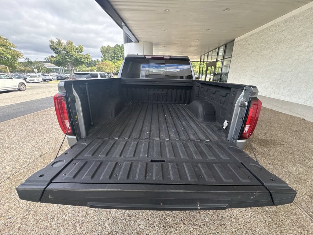 Used 2021 GMC Sierra 1500 SLT w/ SLT Premium Plus Package AWD/4WD image 25