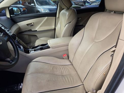 Used 2009 Toyota Venza image 15