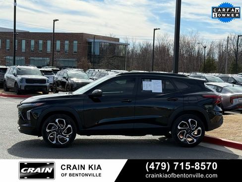 Used 2025 Chevrolet Trax RS image 4