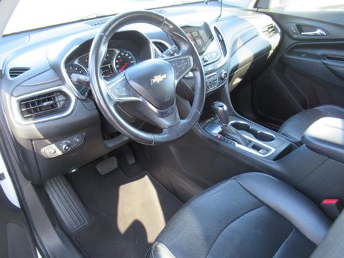 Used 2018 Chevrolet Equinox Premier FWD image 15