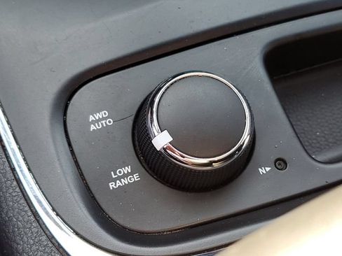 Used 2014 Dodge Durango R/T w/ Technology Group AWD/4WD image 23