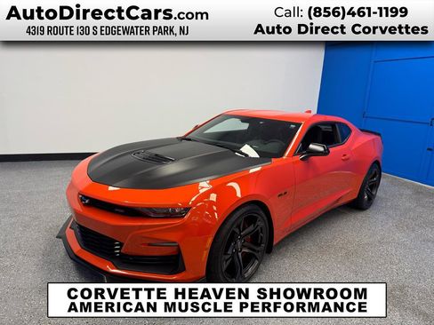 Used 2021 Chevrolet Camaro SS RWD image 1