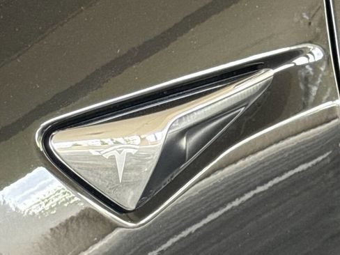 Used 2018 Tesla Model 3 Long Range AWD/4WD image 14