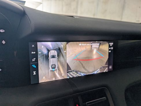 Used 2025 Porsche Taycan image 37