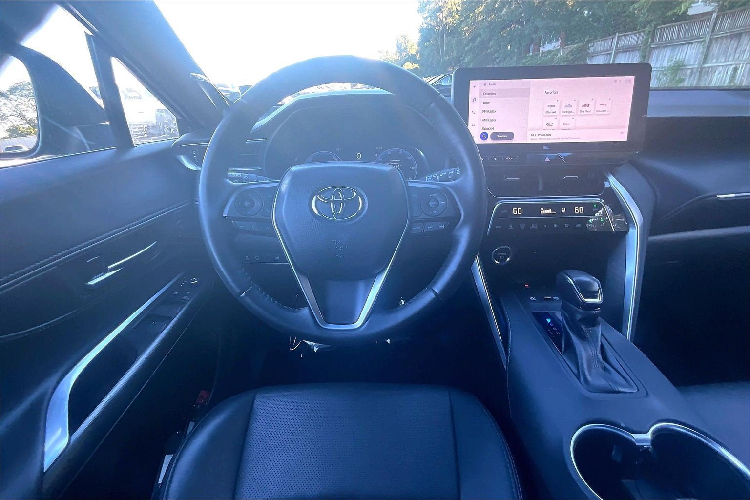 Used 2023 Toyota Venza Limited AWD/4WD image 5