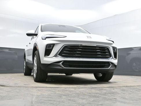 Used 2025 Buick Encore GX Preferred image 29