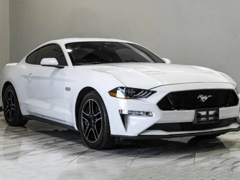 Used 2023 Ford Mustang GT Premium RWD image 9